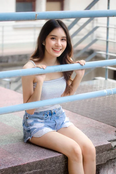 Portrait Thai Adult Beautiful Girl White Shirt Blue Jeans Relax — Stock Photo, Image