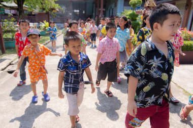 BANGKOK, THAILAND-APRIL 11, 2018: Tayland Yeni Yıl / Su Festivali 'nde (Tayland Yeni Yıl Festivali) 11 Nisan 2018 tarihinde Bangkok, Tayland.