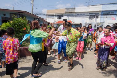 BANGKOK, THAILAND-APRIL 11, 2018: Tayland Yeni Yıl / Su Festivali 'nde (Tayland Yeni Yıl Festivali) 11 Nisan 2018 tarihinde Bangkok, Tayland.