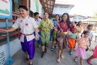 BANGKOK, THAILAND-APRIL 11, 2018: Tayland Yeni Yıl / Su Festivali 'nde (Tayland Yeni Yıl Festivali) 11 Nisan 2018 tarihinde Bangkok, Tayland.