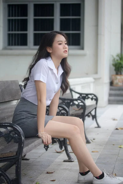 Thai Chine Adulte Bureau Fille Chemise Blanche Détendre Sourire — Photo