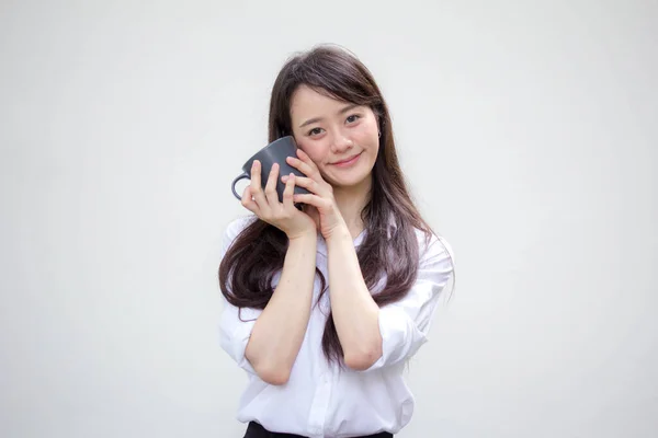 Portret Van Thai China Volwassen Kantoor Meisje Wit Shirt Drinken — Stockfoto