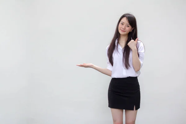 Retrato Tailandês Adulto Estudante Universidade Uniforme Bela Menina Mostrar Mão — Fotografia de Stock