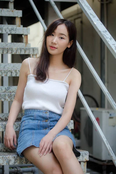 Portrait Thai China Adult Beautiful Girl White Shirt Blue Jeans — Stock Photo, Image