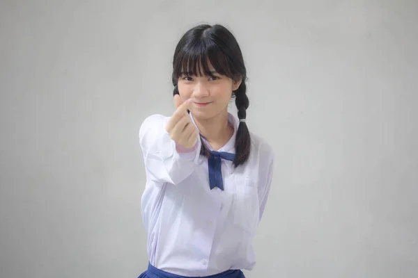 Retrato Tailandês Estudante Ensino Médio Uniforme Bela Menina Dar Coração — Fotografia de Stock