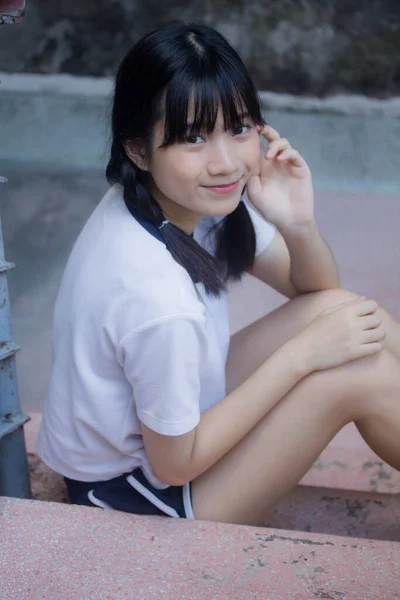 Tailandês Adolescente Linda Menina Japonês Esportes Estudante Uniforme Feliz Relaxar — Fotografia de Stock