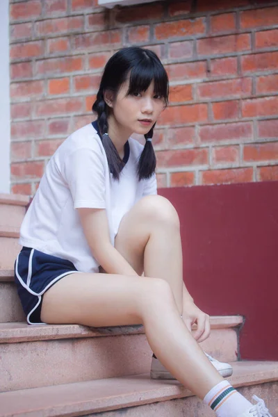 Thai Tiener Mooi Meisje Japanse Sport Student Uniform Gelukkig Ontspannen — Stockfoto