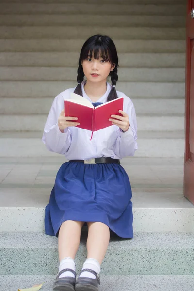 Tailandês Estudante Ensino Médio Uniforme Adolescente Linda Menina Feliz Relaxar — Fotografia de Stock