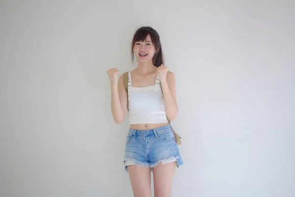 Vacker Thailändsk Flicka Turister Skotsk Vit Skjorta Blå Jeans Utmärkt — Stockfoto
