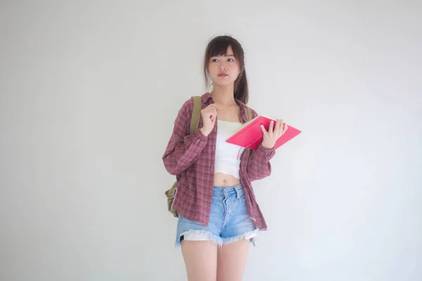 Vacker Thailändsk Flicka Turister Skotsk Vit Skjorta Blå Jeans Läst — Stockfoto