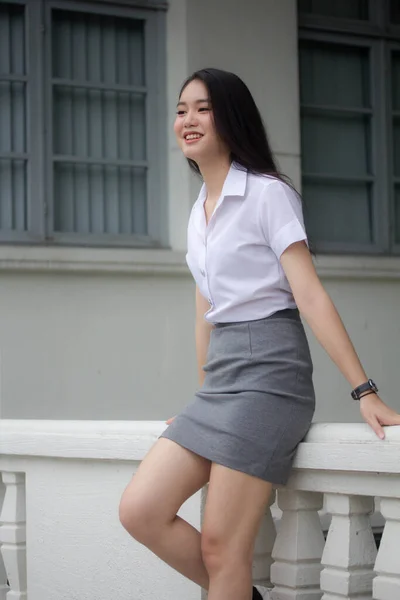 Thai China Adult Office Girl White Shirt Relax Smile — Stock Photo, Image