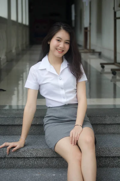 Thai Porcellana Adulto Ufficio Ragazza Bianco Camicia Relax Sorriso — Foto Stock