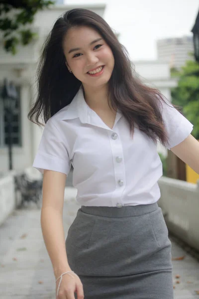 Thai Adult Student University Uniform Beautiful Girl Walk Relaxed Smile — Stock Photo, Image