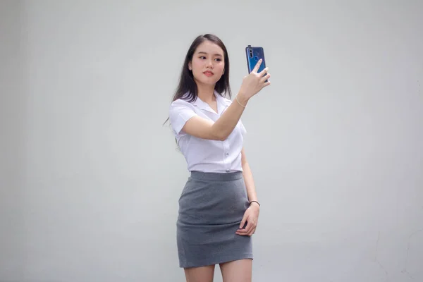 Portré Thai Felnőtt Dolgozó Nők Fehér Ing Okos Telefon Selfie — Stock Fotó