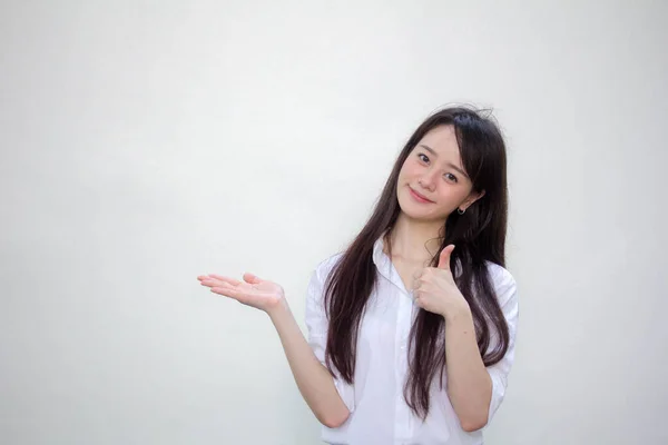 Retrato Tailandés Adulto Mujer Trabajadora Camisa Blanca Mostrar Mano —  Fotos de Stock