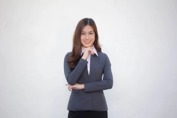 Thai Ενηλίκων Γραφείο Κορίτσι Λευκό Πουκάμισο Χαλαρώστε Και Χαμόγελο — Φωτογραφία Αρχείου