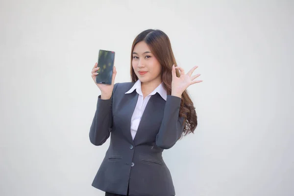 Portrait Thai Adult Office Girl Show Her Phone Smile — Stock Photo, Image