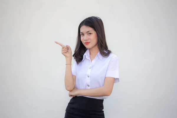 Tailandês Adulto Estudante Universidade Uniforme Bela Menina Apontando — Fotografia de Stock