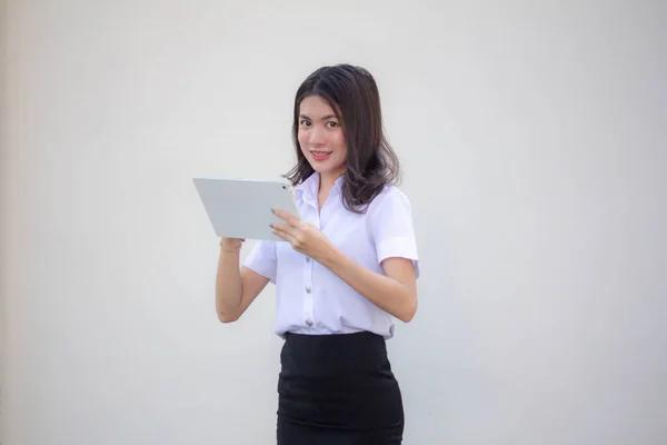 Thai Vuxen Student Universitet Uniform Vacker Flicka Med Hjälp Sin — Stockfoto