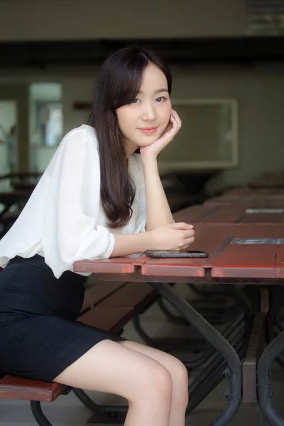 Portrait Thai China Adult Office Girl White Shirt Relax Smile — Stock Photo, Image