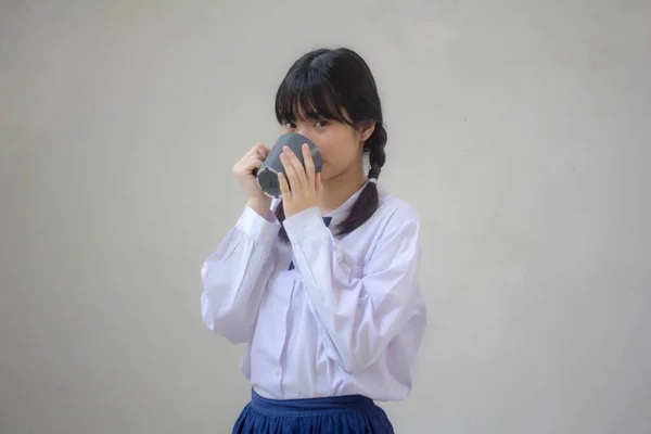 Retrato Tailandés Estudiante Secundaria Uniforme Hermosa Chica Bebiendo Café — Foto de Stock