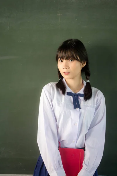 Retrato Tailandês Estudante Ensino Médio Uniforme Adolescente Linda Menina Feliz — Fotografia de Stock