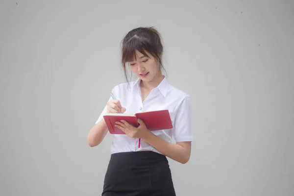 Retrato Tailandês Adulto Estudante Universidade Uniforme Bela Menina Escrever Livro — Fotografia de Stock