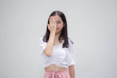 Asia Thai Teen White tişörtü Güzel kız Bakma