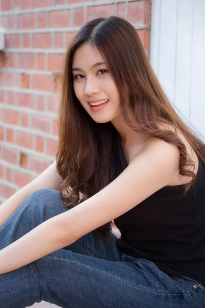 Portrait Thai China Adult Beautiful Girl Black Shirt Blue Jeans — Stock Photo, Image