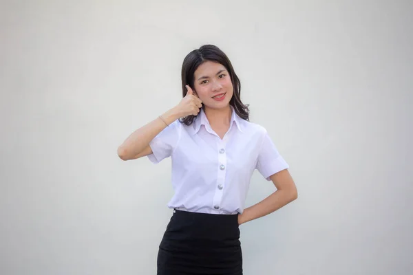 Taylandlı Yetişkin Üniversite Üniforması Gibi Güzel Bir Kız — Stok fotoğraf