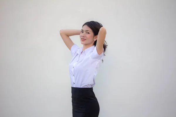 Tailandês Adulto Estudante Universidade Uniforme Bela Menina Laço Cabelo — Fotografia de Stock