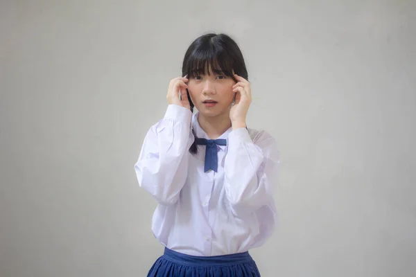 Retrato Tailandês Estudante Ensino Médio Uniforme Menina Bonita Pense — Fotografia de Stock