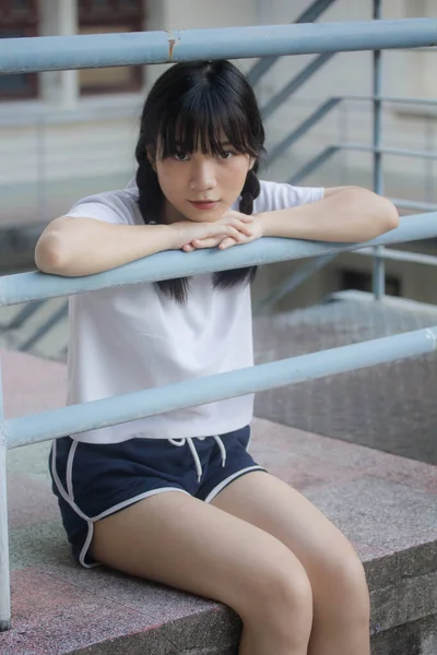 Tailandês Adolescente Linda Menina Japonês Esportes Estudante Uniforme Feliz Relaxar — Fotografia de Stock