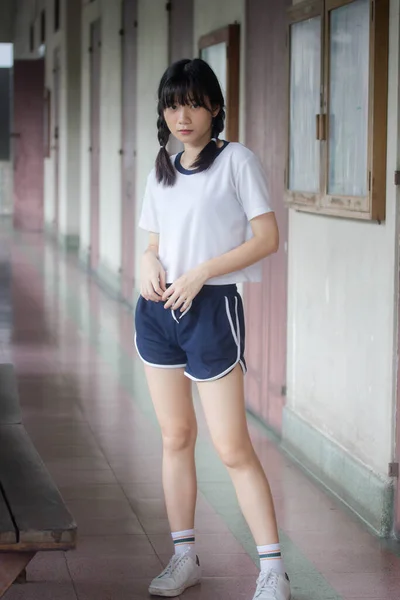 Thai Adolescent Belle Fille Japonais Sport Étudiant Uniforme Heureux Détendre — Photo