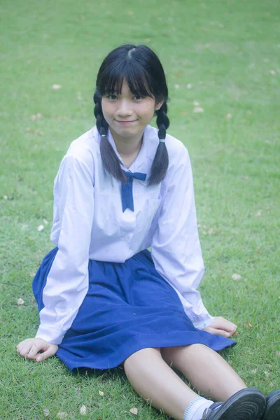 Portré Thai Középiskolai Diák Egyenruha Tini Gyönyörű Lány Boldog Pihenni — Stock Fotó