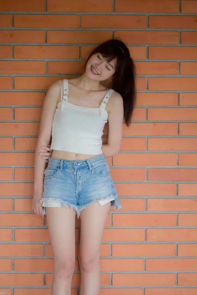 Ásia Tailandês Japonês Adolescente Branco Shirt Bela Menina Feliz Relaxar — Fotografia de Stock