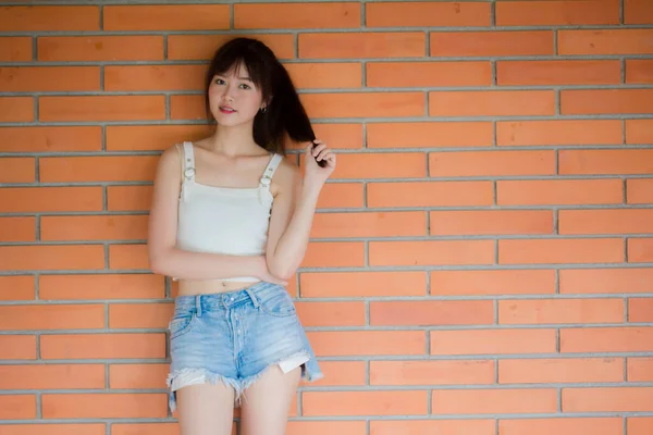 Ásia Tailandês Japonês Adolescente Branco Shirt Bela Menina Feliz Relaxar — Fotografia de Stock