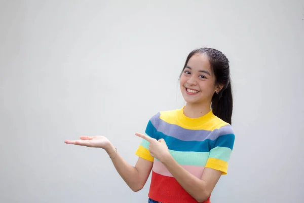 Asia Thai Adolescent Couleur Shirt Belle Fille Montrer Main — Photo