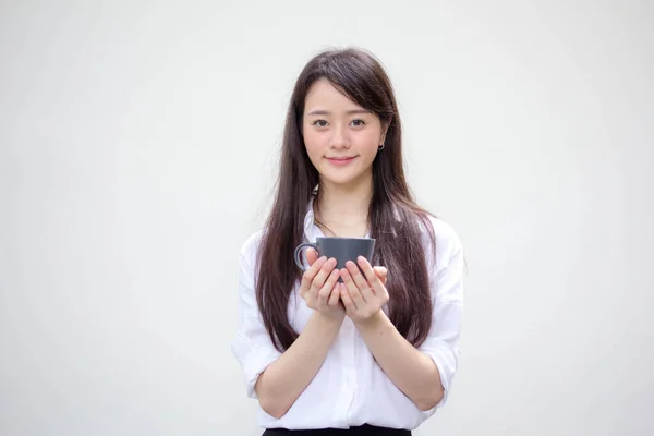 Πορτρέτο Της Κίνας Ενηλίκων Κορίτσι Γραφείο Λευκό Πουκάμισο Πίνοντας Καφέ — Φωτογραφία Αρχείου