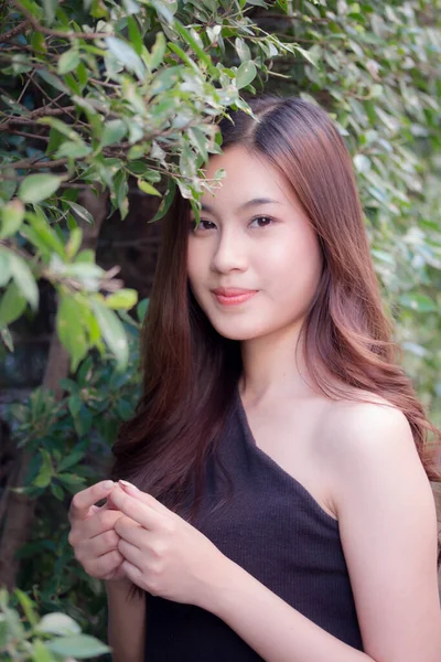 Portrait Thai Adult Beautiful Girl Black Shirt Blue Jeans Relax — Stock Photo, Image