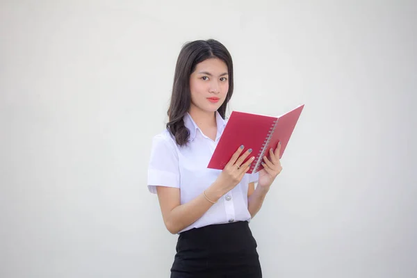 Thajský Dospělý Student Univerzita Uniforma Krásný Dívka Číst Červenou Knihu — Stock fotografie