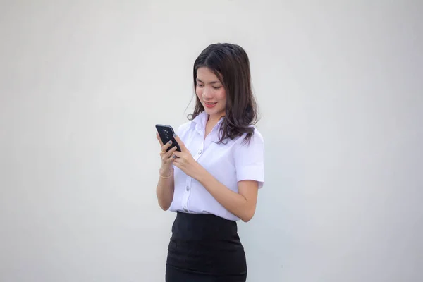 Thai Adult Student Universität Uniform Hübsch Mädchen Using Sie Smart — Stockfoto