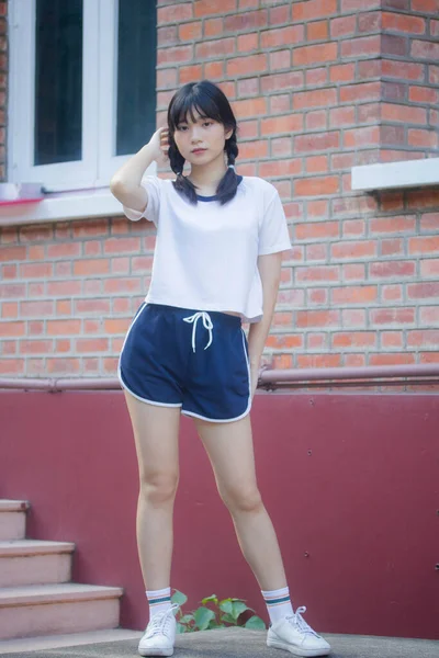 Tailandês Adolescente Linda Menina Japonês Esportes Estudante Uniforme Feliz Relaxar — Fotografia de Stock