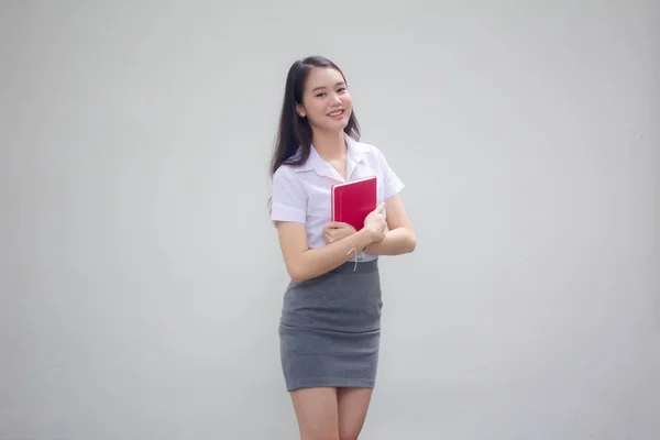 タイの大人働く女性の肖像白いシャツ作業 — ストック写真