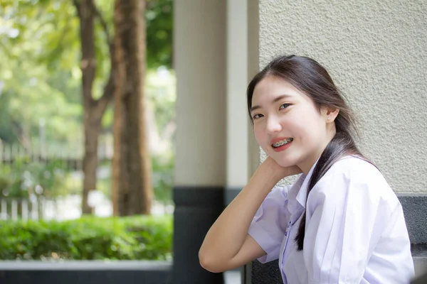 Portret Van Thai China Tiener Mooi Meisje Gelukkig Ontspannen — Stockfoto