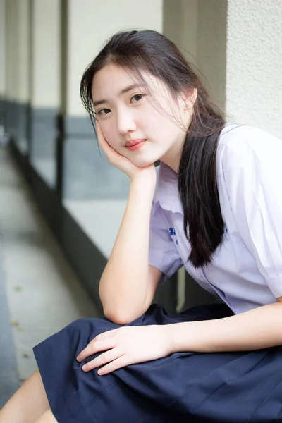 Portré Thai Porcelán Tini Gyönyörű Lány Boldog Pihenni — Stock Fotó