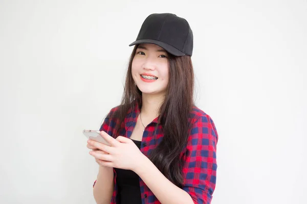 Portrait Thai China Teen Beautiful Girl Using Her Phone Smile — Stock Photo, Image