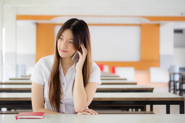 Ritratto Tailandese Adulto Studente Università Uniforme Bella Ragazza Chiamata Smart — Foto Stock