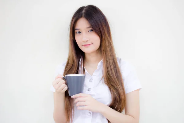 Retrato Tailandês Adulto Estudante Universidade Uniforme Belo Beber Café — Fotografia de Stock