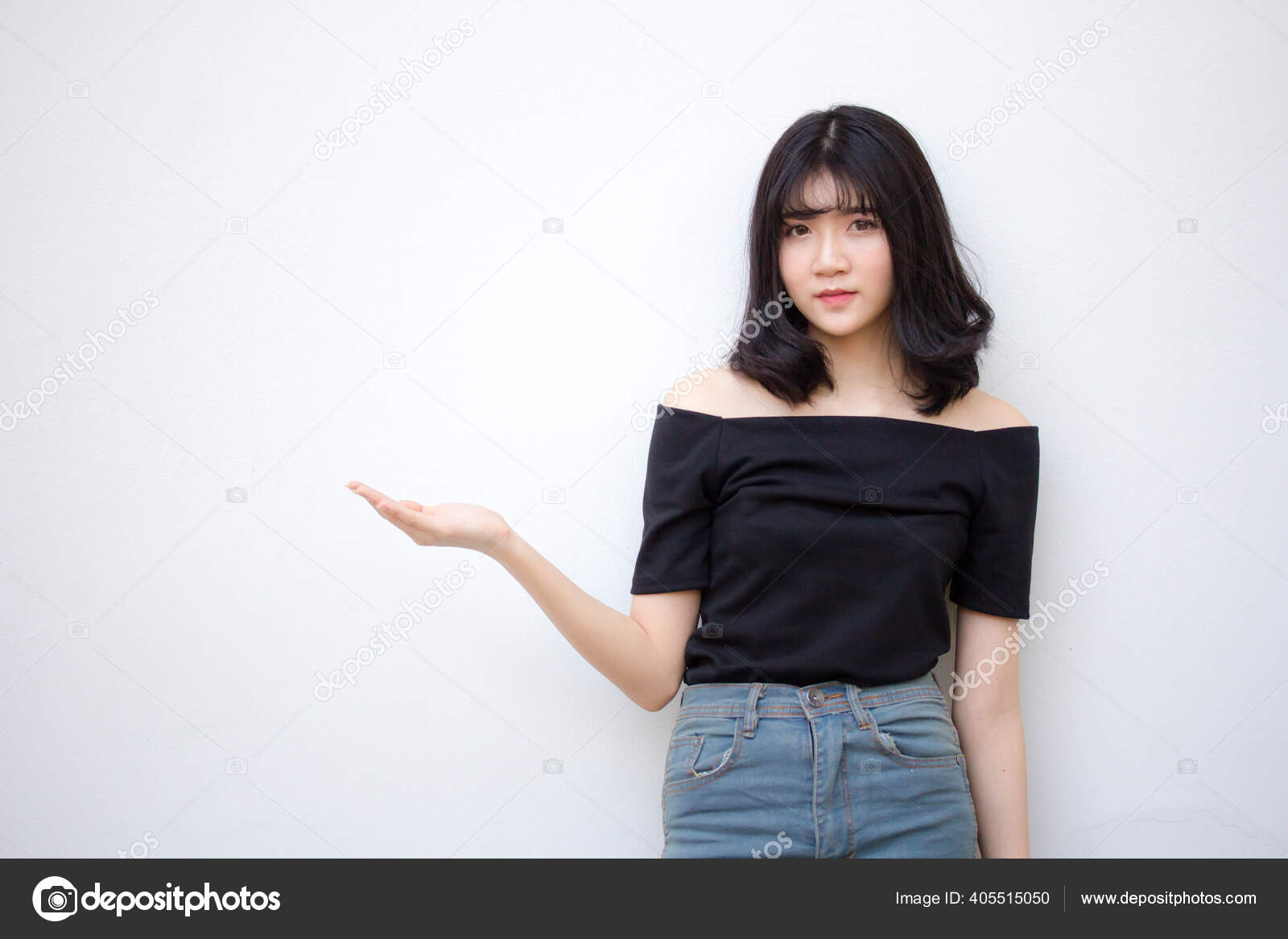 泰山美少女指点的画像 图库照片 C Pbth Yahoo Com 泰山美少女指点的画像 图库照片 C Pbth Yahoo Com